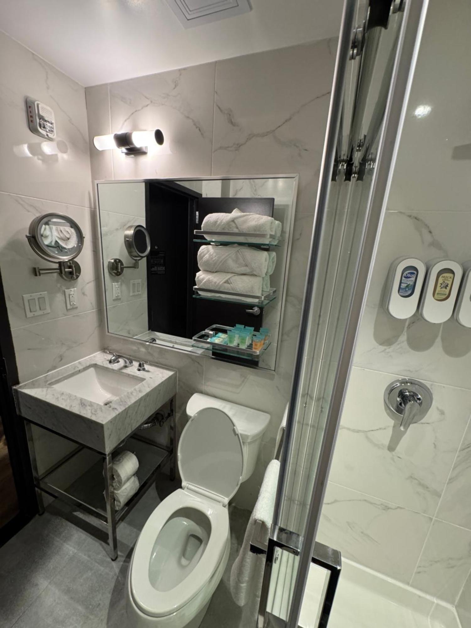 ניו יורק Hotel Mirage Brooklyn מראה חיצוני תמונה