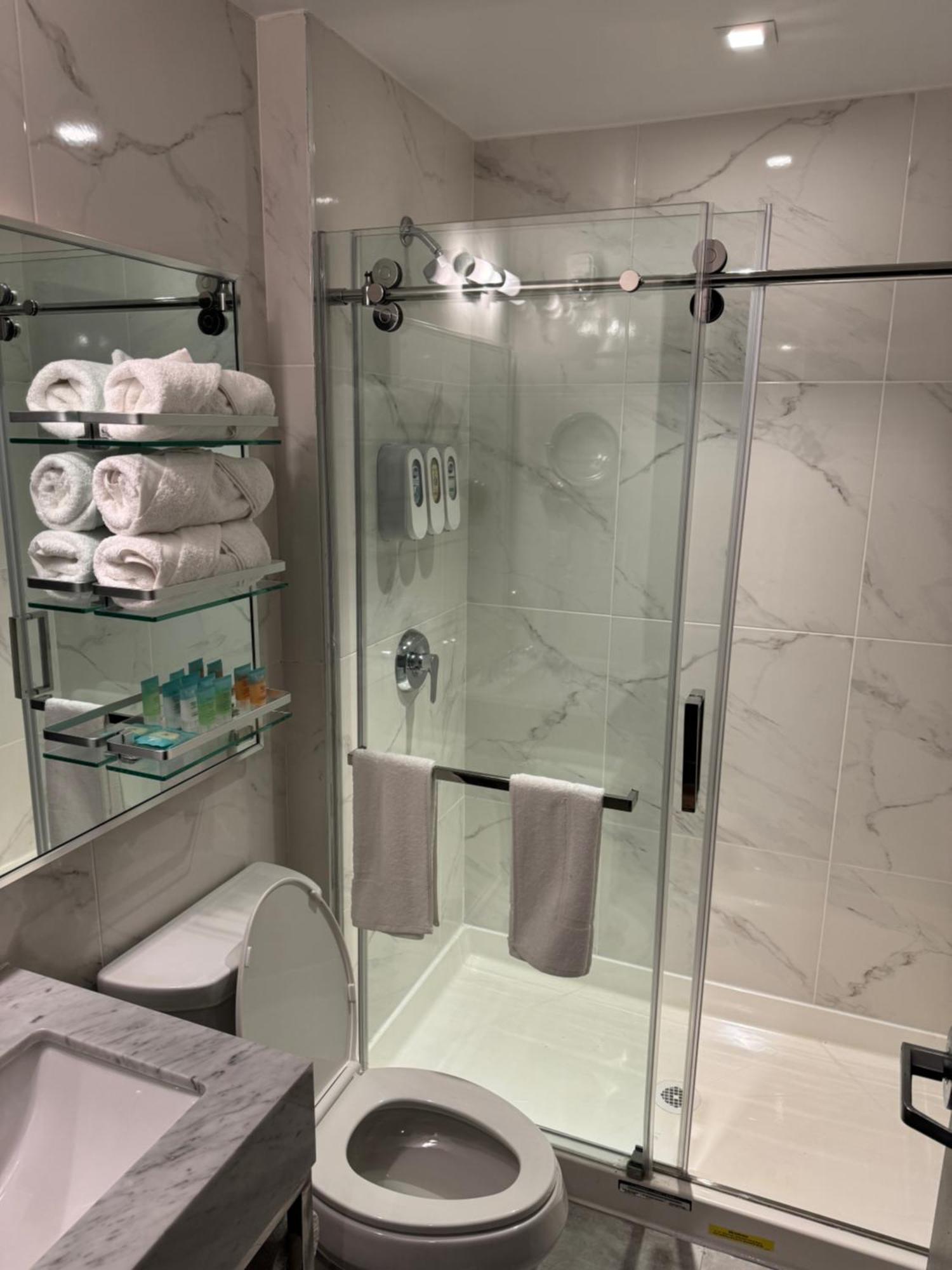 ניו יורק Hotel Mirage Brooklyn מראה חיצוני תמונה